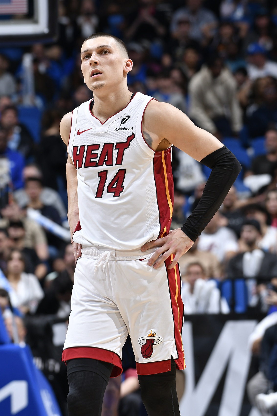 关于热火球员活跃场上,持续贡献关键进球的信息 关于热火球员活跃场上,持续贡献关键进球的信息