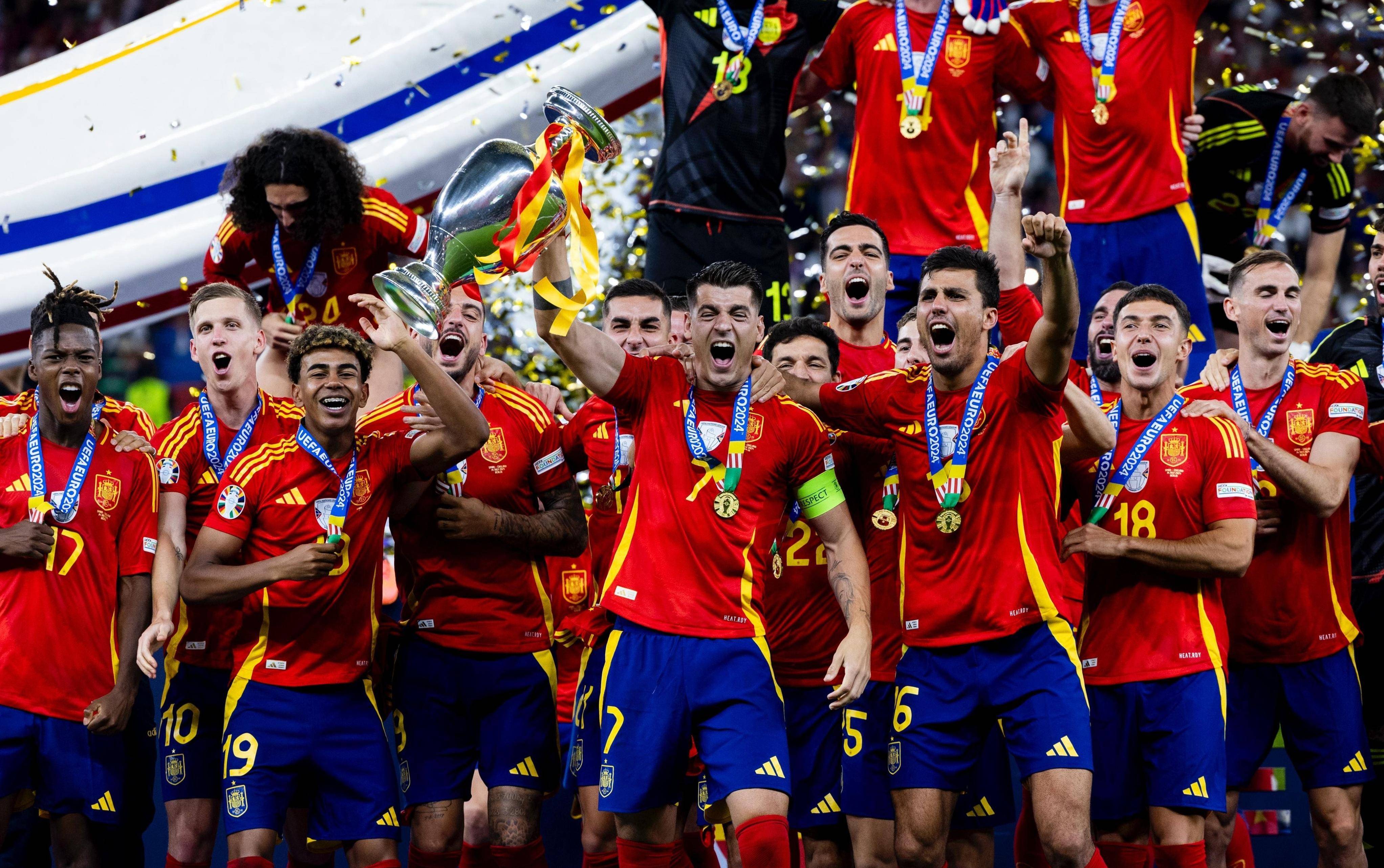 包含精彩绝伦的欧国联赛比赛,球员们尽展实力的词条 包含精彩绝伦的欧国联赛比赛,球员们尽展实力的词条